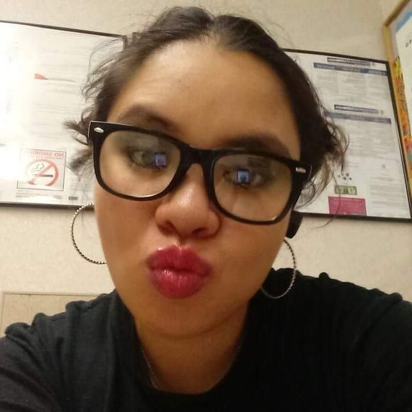 Meet your Posher, Stacy - Picture 1 of 1